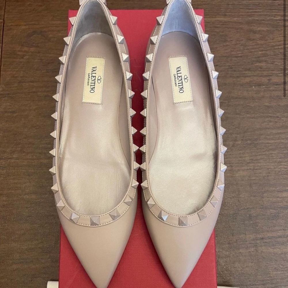 ISO VALENTINO Rockstud flat 39
